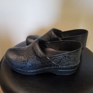 Dansko Size 38 Professional